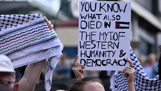 Can anyone wear a keffiyeh?