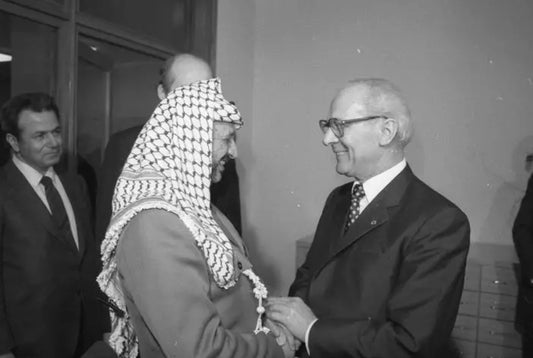 Can i wear a keffiyeh in solidarity?