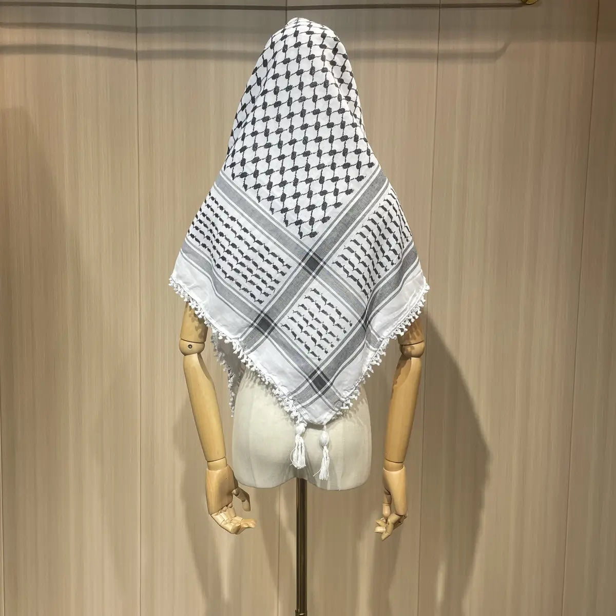 palestinian keffiyeh scarf