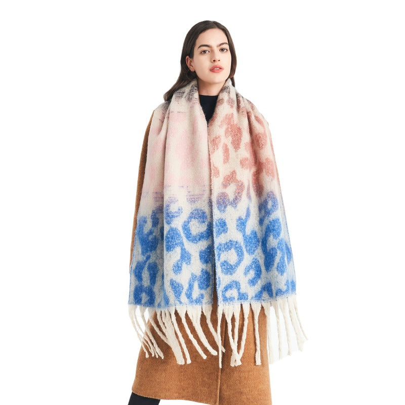 Large size scarf, multiple ways to wear