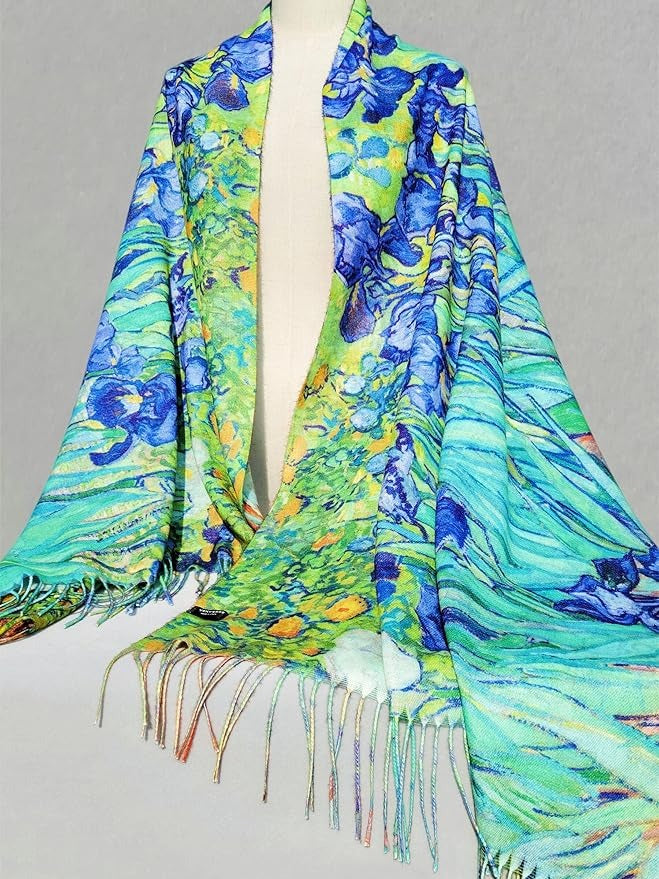 Soft material, delicate texture