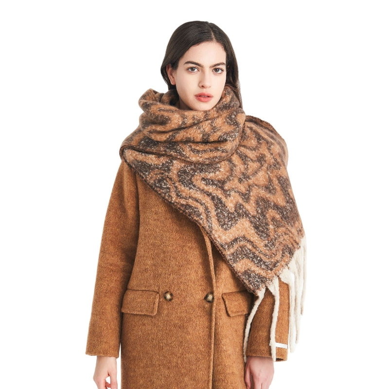 Exceptionally warm andsuper comfortable scarf.