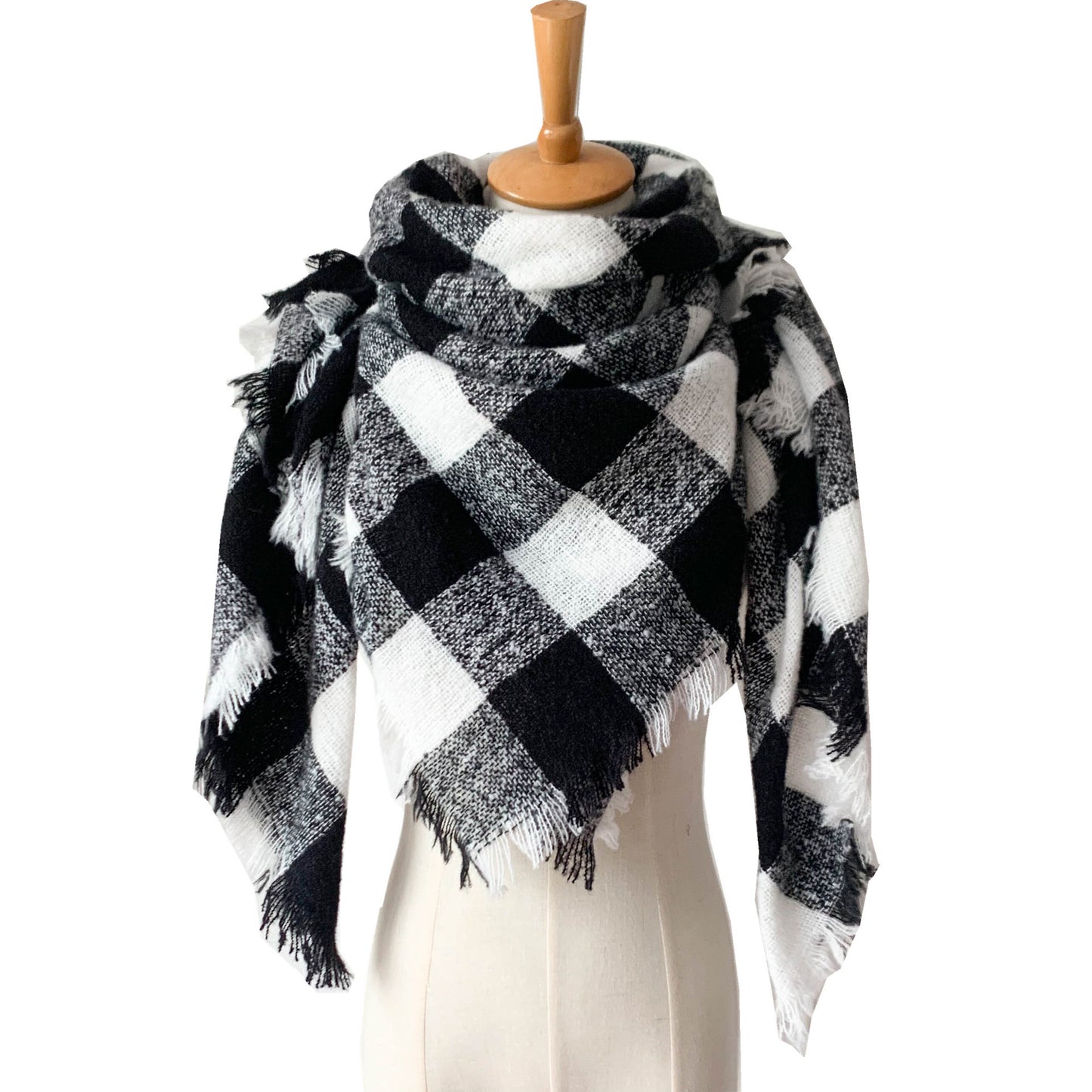 Black and white scarf