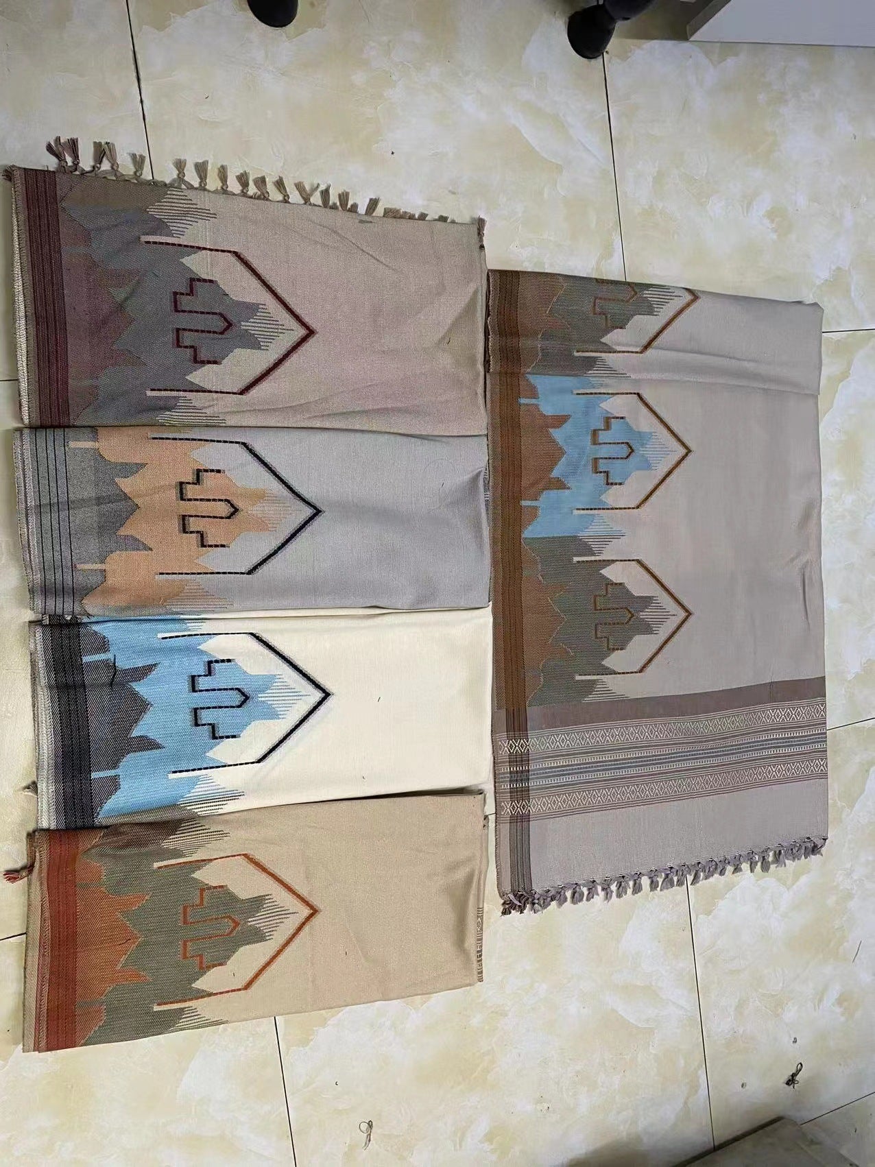 Wholesale Arabian Yemen apron, Middle East prayer scarf, Muslim men's wrap skirt