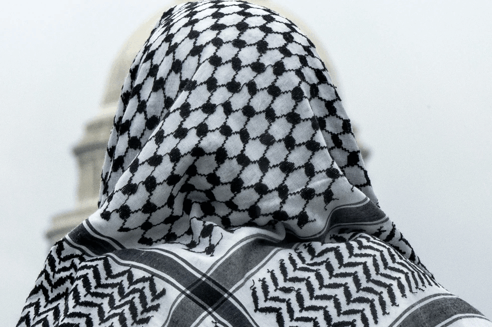 Is it offensive to wear a keffiyeh?