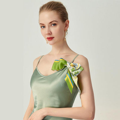 "Green flower" Silk skinny & twilly-Peppermint Mambo green