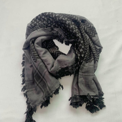 “shemagh keffiyeh palestinian head scarf”with black tassel