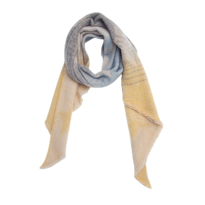 Fashionable and simple shawl
