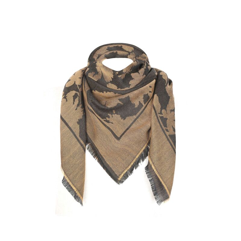 Variety of shawls and Arabic scarves for outdoor use