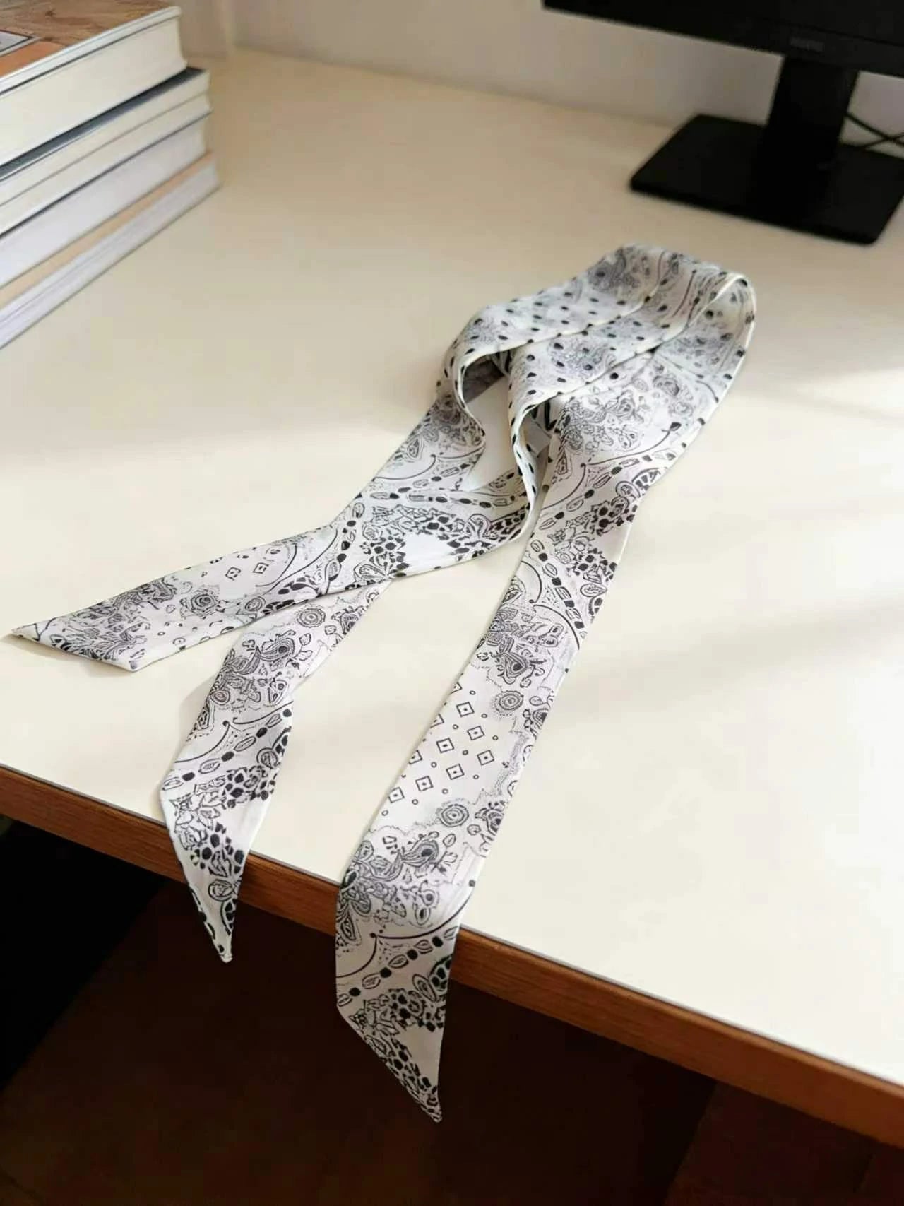 Vintage Paisley Print Skinny Scarf Silk Like Bohemian Twilly Neck Hair