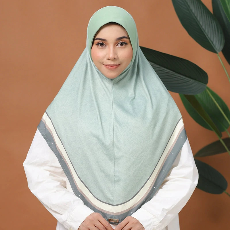 green Full Coverage Chest scarf