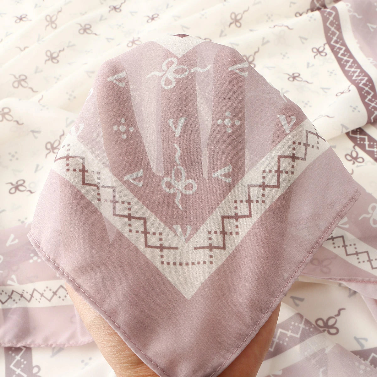 Wholesale Women's Mauve Bow Print Chiffon Square Hijab Scarf