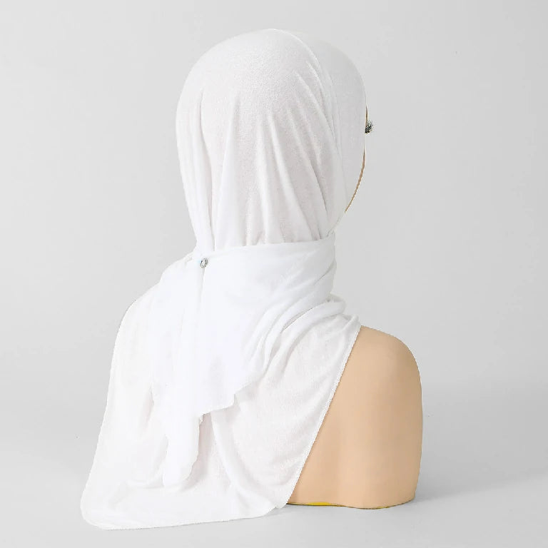 Wholesale Triangle Hijab Scarf with Metal Grommets Soft Jersey Headscarf for Women