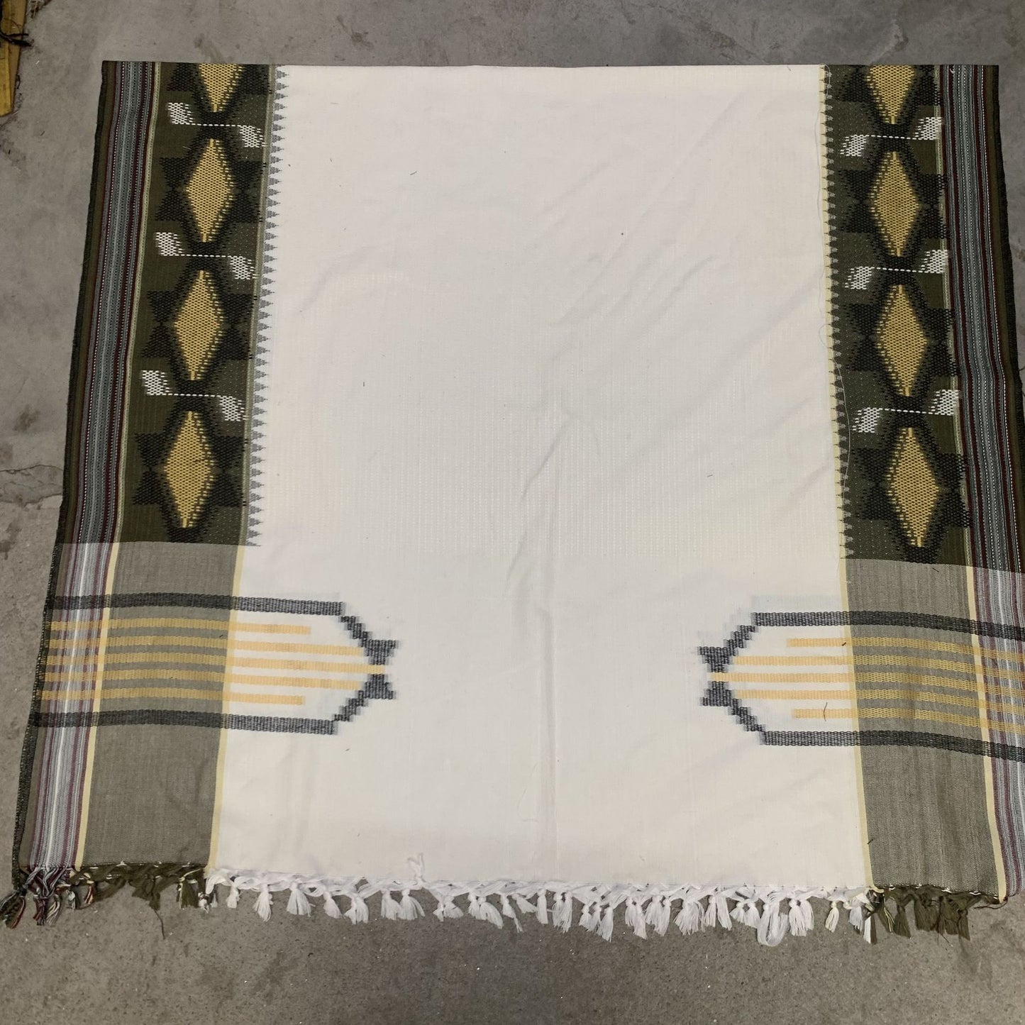 Wholesale Arabian Yemen apron, Middle East prayer scarf, Muslim men's wrap skirt