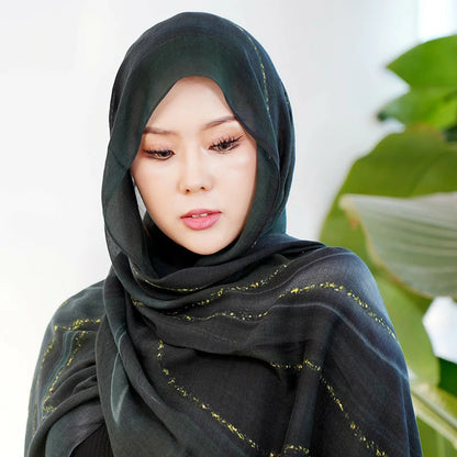 Black gilded Muslim headscarf