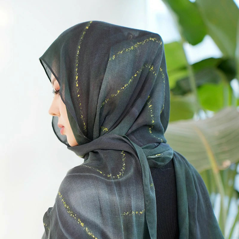 Black gilded Muslim headscarf
