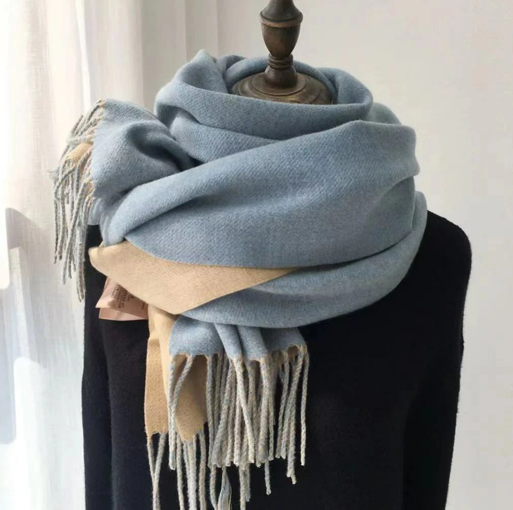 Blue two-tone scarf