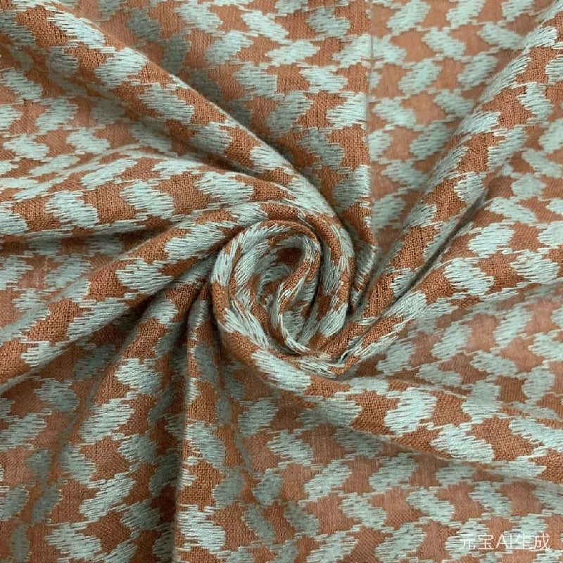 Details of the yellow scarf