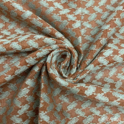 Details of the yellow scarf