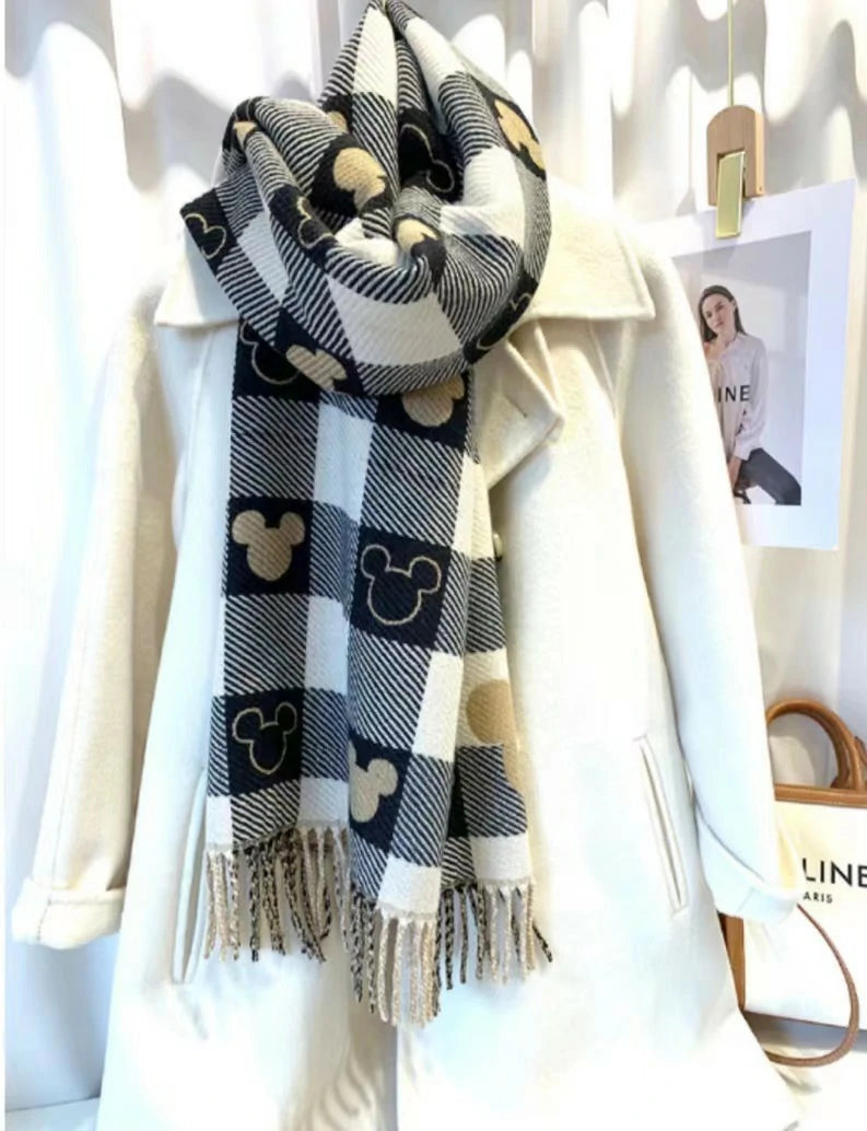 Scarf with the black bear icon